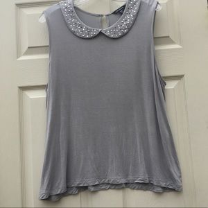 Gray sleeveless top